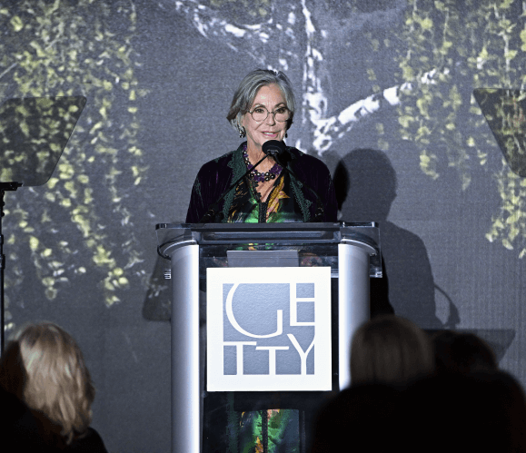 Alice Walton accepting the 2022 Getty Award