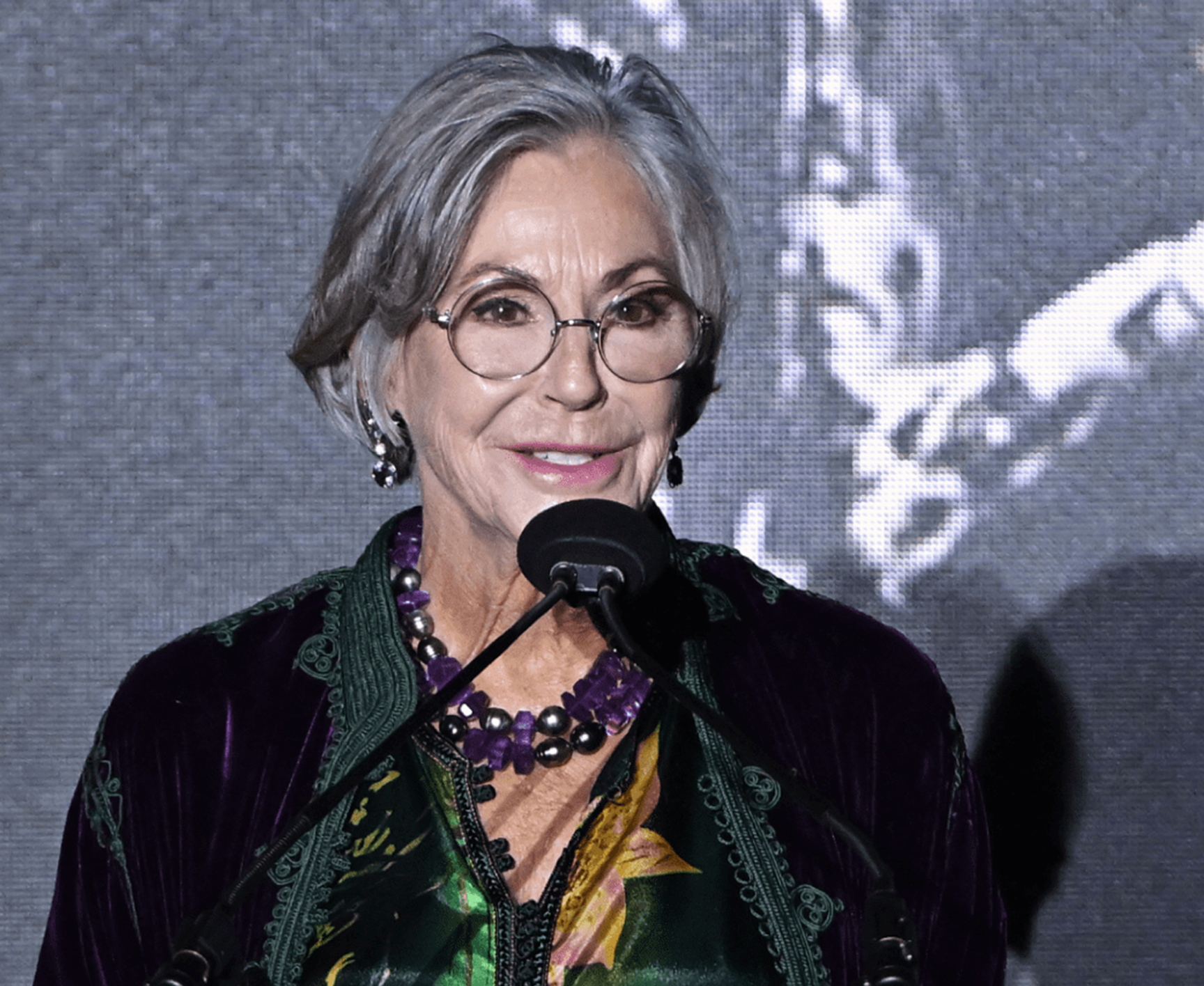 Alice Walton accepting the 2022 Getty Medal